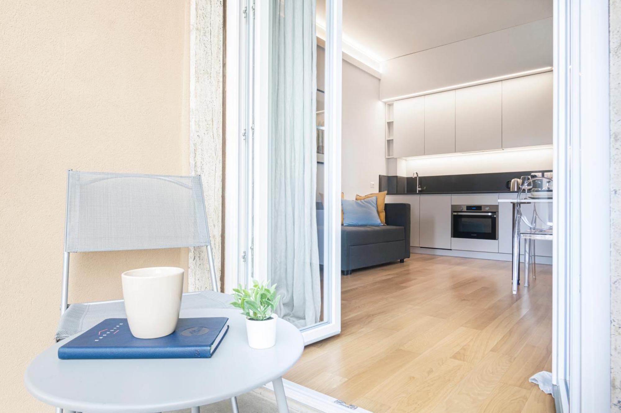Easylife - Modern In The Heart Of Navigli Milan