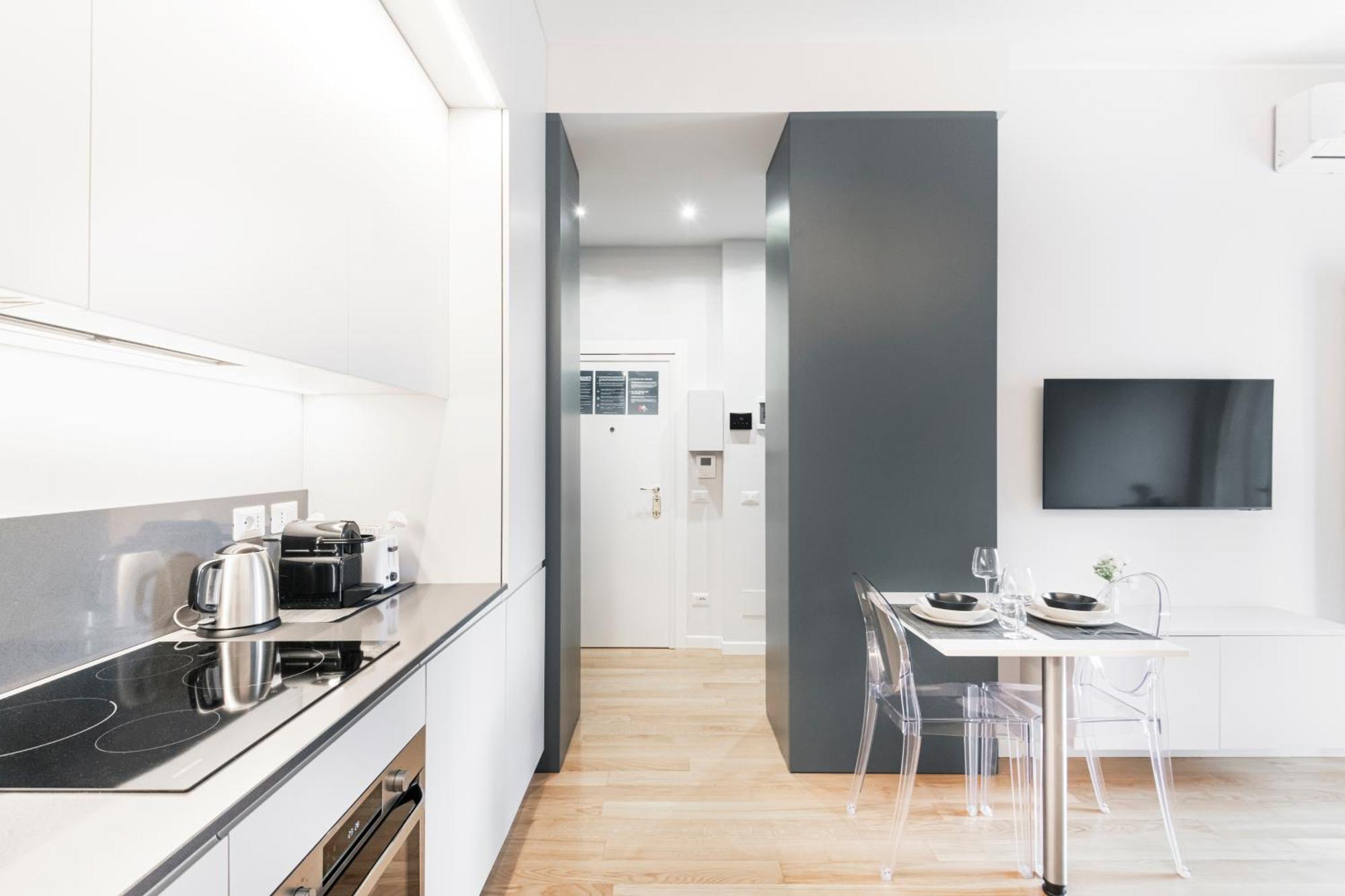 Easylife - Modern In The Heart Of Navigli